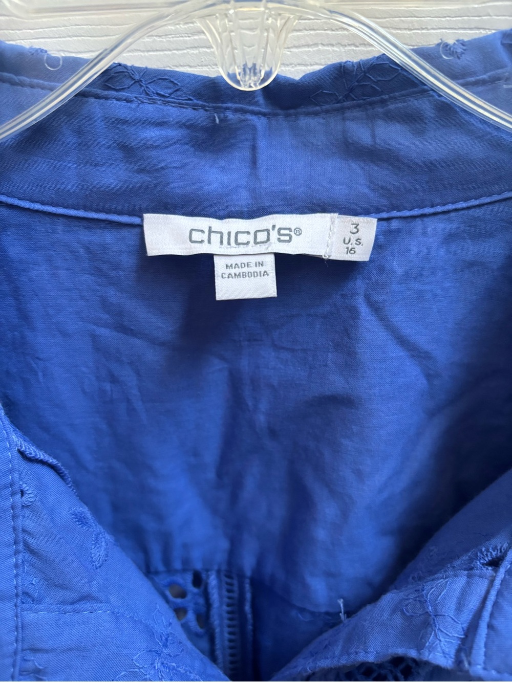 Chicos Embroidered Trapunto-Trim Tunic in Amparo Blue, Size 3 (16-18) NWOT - Picture 7 of 9